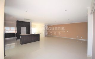 3 Bedroom House To Rent in Long Beach