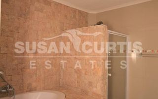 3 Bedroom House To Rent in Long Beach