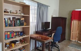 3 Bedroom House For Sale in Henties Bay Central, Henties Bay