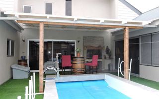 3 Bedroom House For Sale in Henties Bay Central, Henties Bay