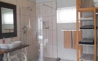 3 Bedroom House For Sale in Henties Bay Central, Henties Bay