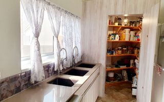 3 Bedroom House For Sale in Henties Bay Central, Henties Bay