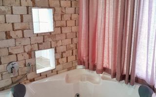 3 Bedroom House For Sale in Henties Bay Central, Henties Bay
