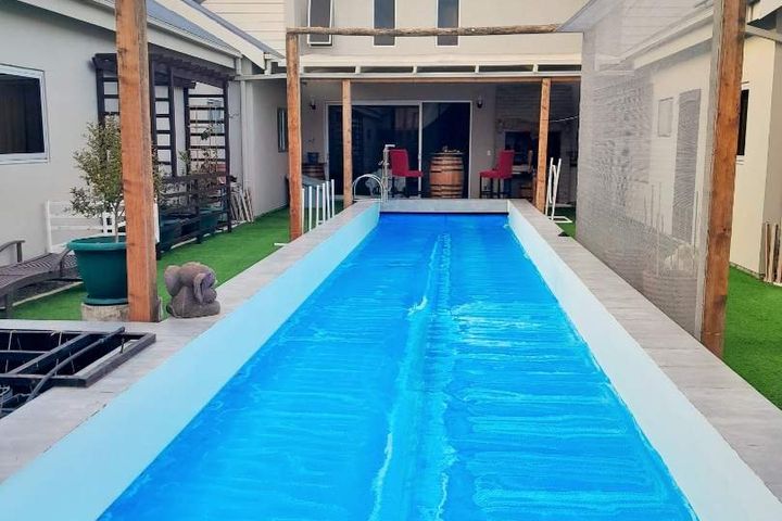 3 Bedroom House For Sale in Henties Bay Central, Henties Bay