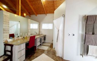3 Bedroom House For Sale in Henties Bay Central, Henties Bay