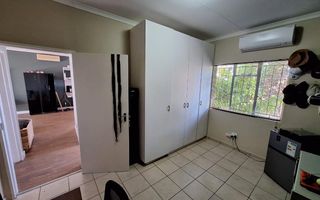 2 Bedroom House For Sale in Kleine Kuppe, Windhoek