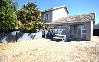 5 Bedroom House For Sale in Hage Heights, Swakopmund