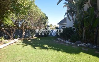 5 Bedroom House For Sale in Hage Heights, Swakopmund