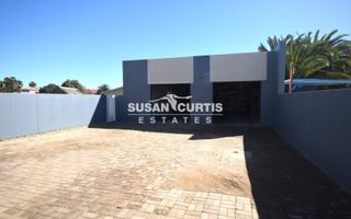 5 Bedroom House For Sale in Hage Heights, Swakopmund