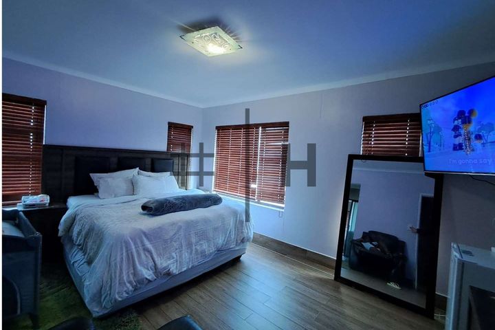 4 Bedroom House For Sale in Mile 4 Extension 1, Swakopmund