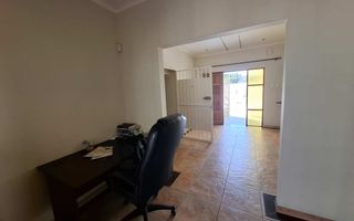 4 Bedroom House For Sale in Ludwigsdorf, Windhoek