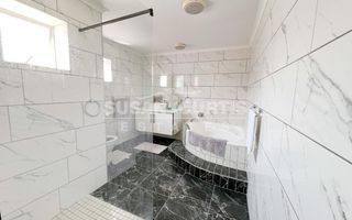 4 Bedroom House To Rent in Long Beach