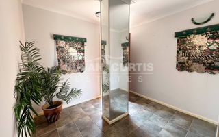 4 Bedroom House To Rent in Long Beach