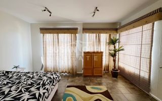 4 Bedroom House To Rent in Long Beach