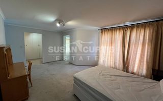 4 Bedroom House To Rent in Long Beach