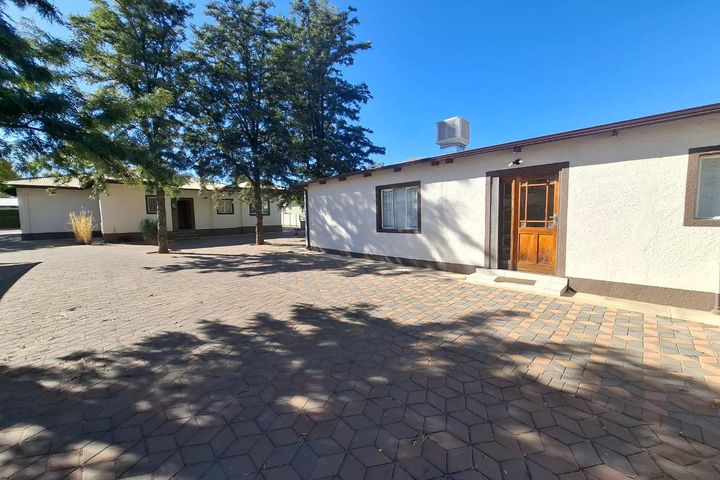 Office / Retail / Mixed Use For Sale in Suiderhof, Windhoek