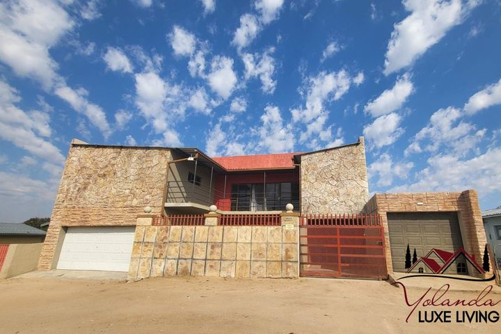 4 Bedroom House For Sale in Okahandja