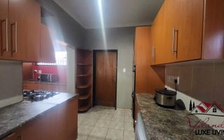 4 Bedroom House For Sale in Okahandja