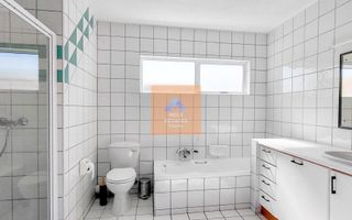 4 Bedroom Apartment To Rent in Swakopmund Central, Swakopmun...