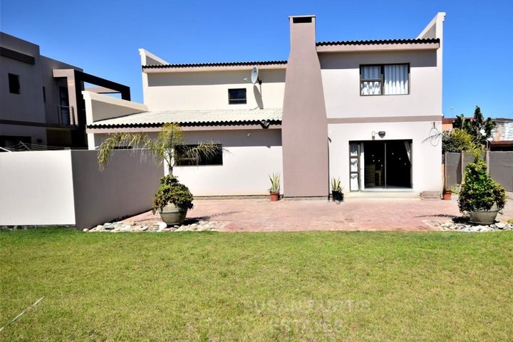 3 Bedroom House To Rent in Hage Heights, Swakopmund