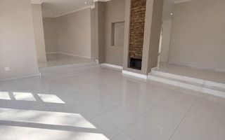 4 Bedroom House For Sale in Klein Windhoek, Windhoek