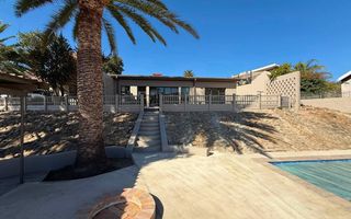 4 Bedroom House For Sale in Klein Windhoek, Windhoek
