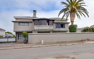 1 Bedroom House For Sale in Swakopmund Ext 12, Swakopmund