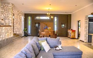 3 Bedroom House For Sale in Ocean View, Swakopmund