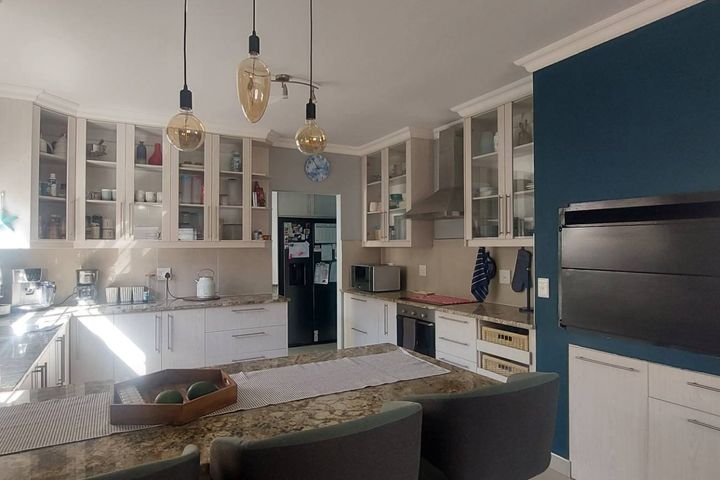 House To Rent in Meersig