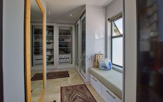 8 Bedroom House For Sale in Vineta, Swakopmund