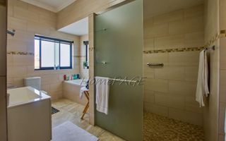 8 Bedroom House For Sale in Vineta, Swakopmund