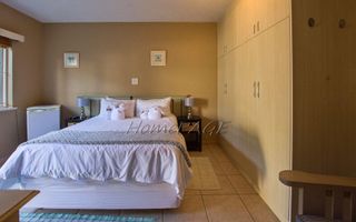 8 Bedroom House For Sale in Vineta, Swakopmund