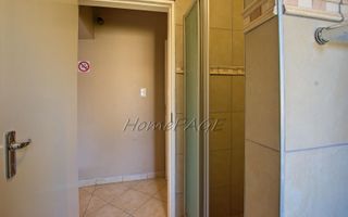 8 Bedroom House For Sale in Vineta, Swakopmund