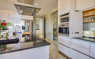 8 Bedroom House For Sale in Vineta, Swakopmund