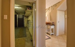 8 Bedroom House For Sale in Vineta, Swakopmund