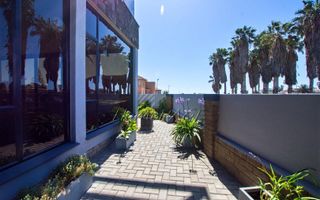 8 Bedroom House For Sale in Vineta, Swakopmund