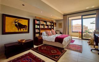 8 Bedroom House For Sale in Vineta, Swakopmund