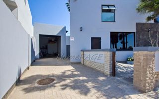 8 Bedroom House For Sale in Vineta, Swakopmund