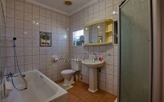 8 Bedroom House For Sale in Vineta, Swakopmund