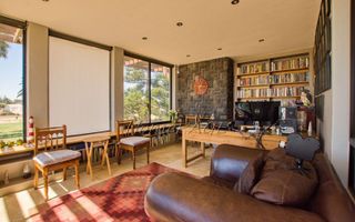 8 Bedroom House For Sale in Vineta, Swakopmund