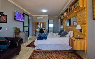 8 Bedroom House For Sale in Vineta, Swakopmund