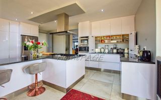 8 Bedroom House For Sale in Vineta, Swakopmund