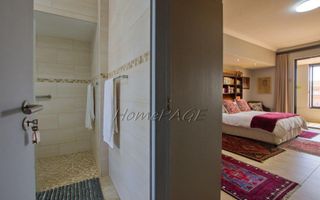 8 Bedroom House For Sale in Vineta, Swakopmund