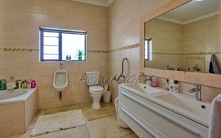 8 Bedroom House For Sale in Vineta, Swakopmund