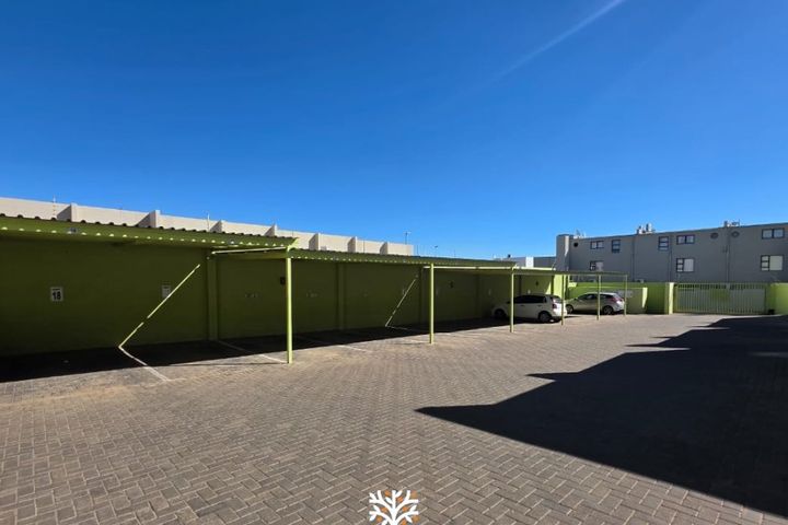 2 Bedroom Apartment For Sale in Kleine Kuppe, Windhoek