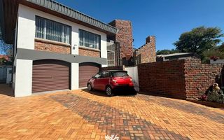4 Bedroom House For Sale in Klein Windhoek, Windhoek