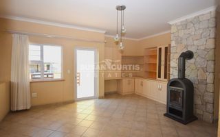 2 Bedroom House To Rent in Rossmund, Swakopmund