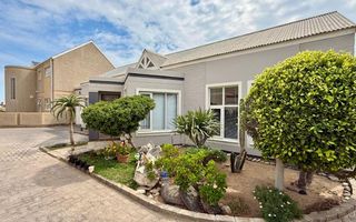 House To Rent in Meersig