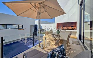 4 Bedroom House For Sale in Dolphin Beach