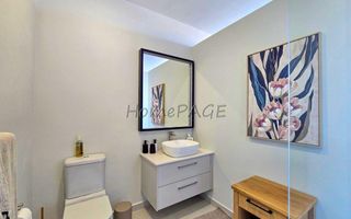 4 Bedroom House For Sale in Dolphin Beach